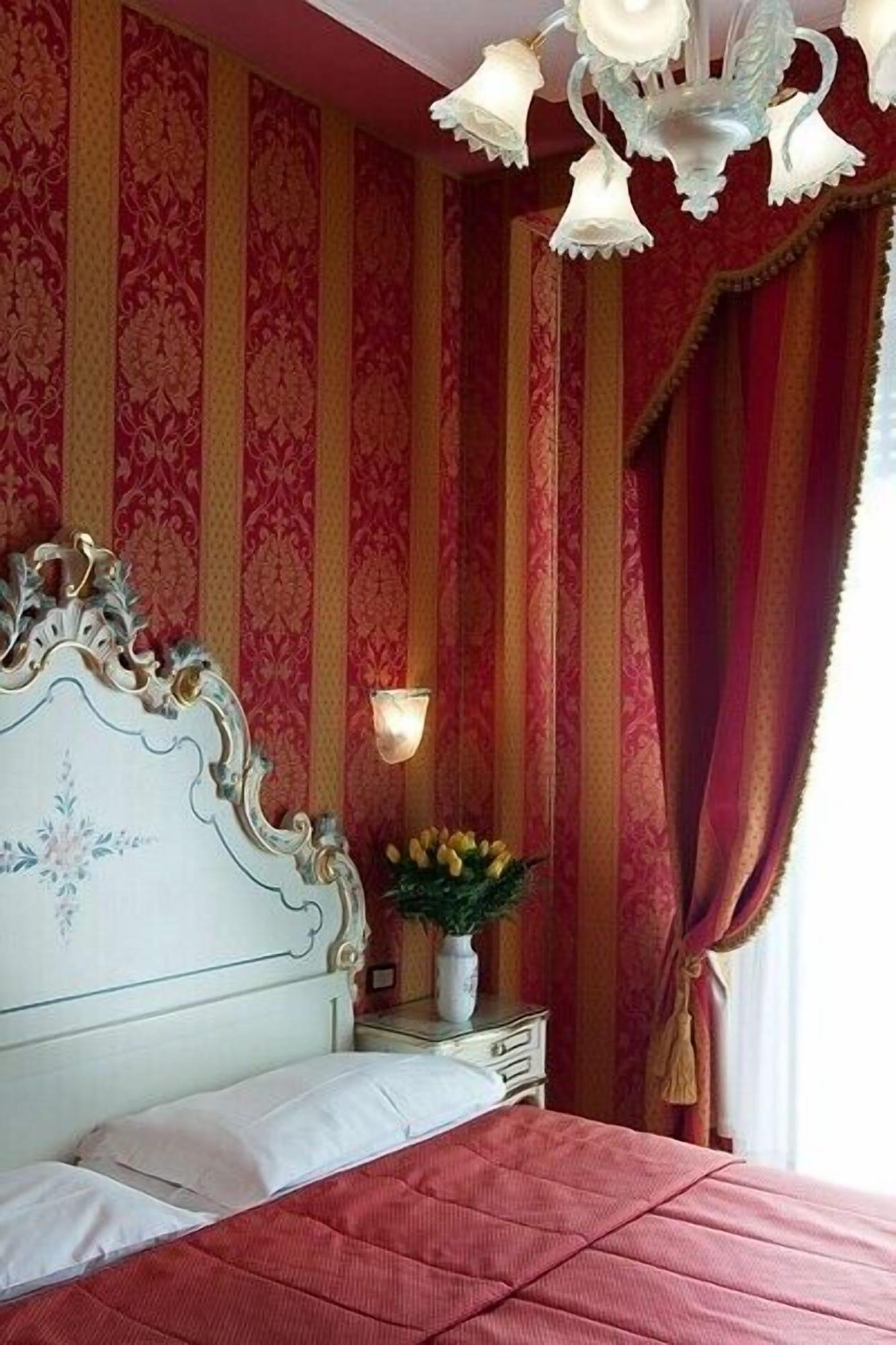 Hotel Belle Arti Венеция Экстерьер фото