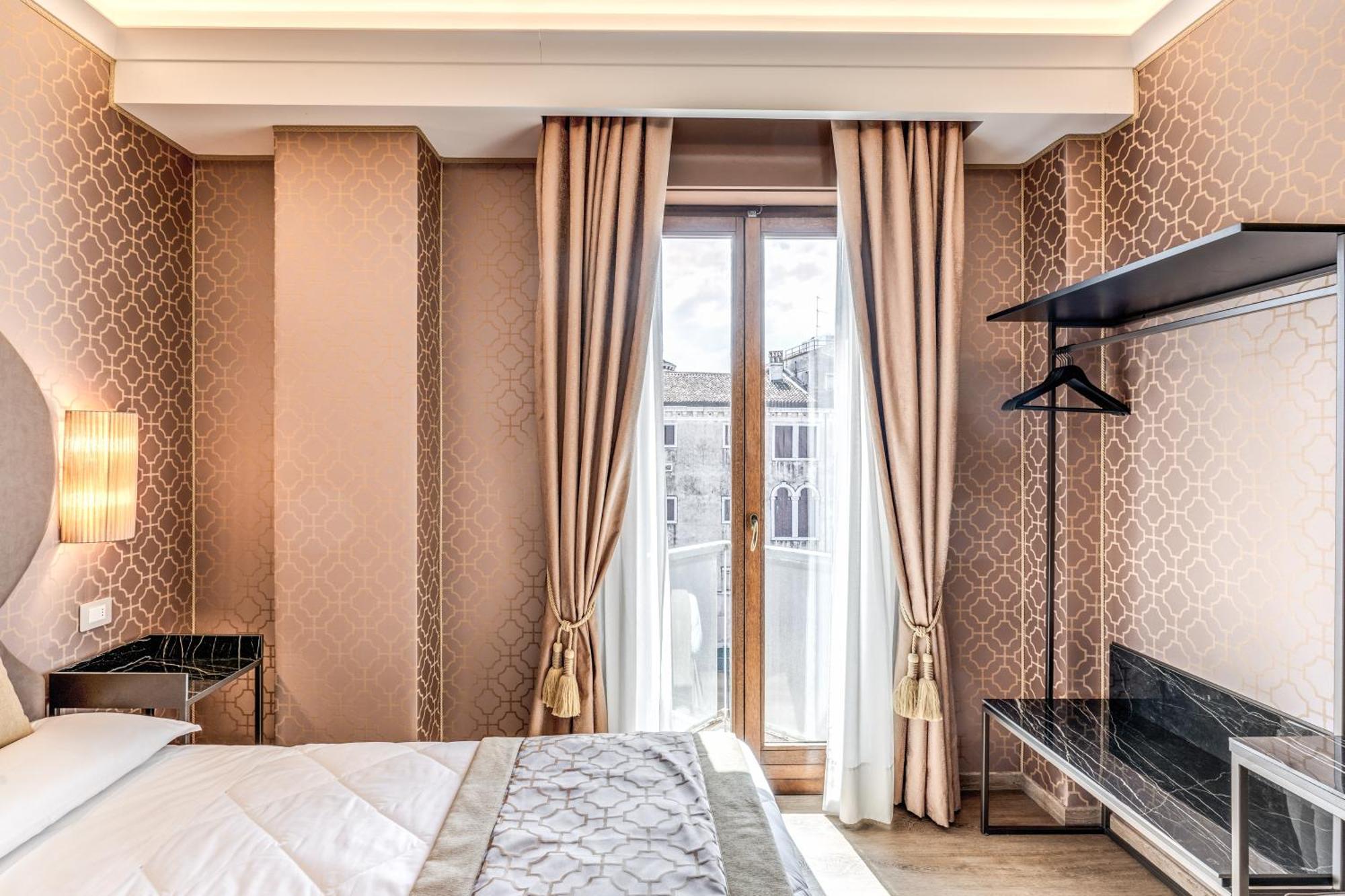 Hotel Belle Arti Венеция Экстерьер фото